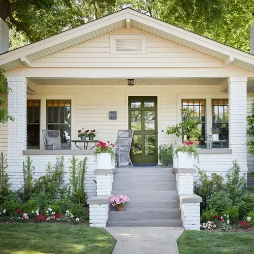 Southern Living: 14 Things That Make The Exterior Of Your Home Look Dated, According To Designers